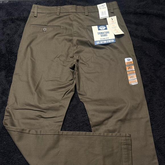 Men’s Dockers Signature Slim Fit Pants - Khaki/Olive - Picture 3 of 4
